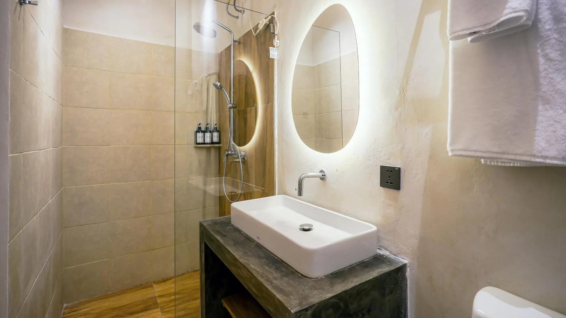 Apartment Alaya Homes D - Chic Japandi Loft Suite In Seminyak Indonesia